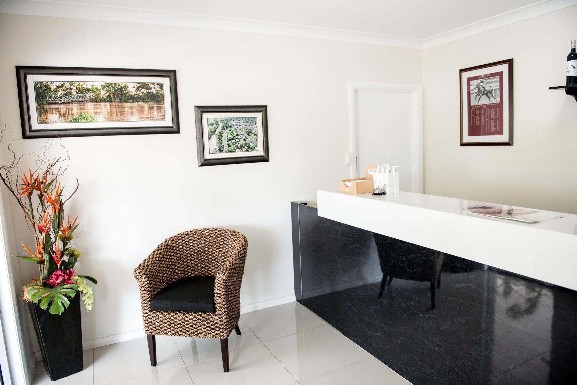Pioneer Motel Goondiwindi Esterno foto