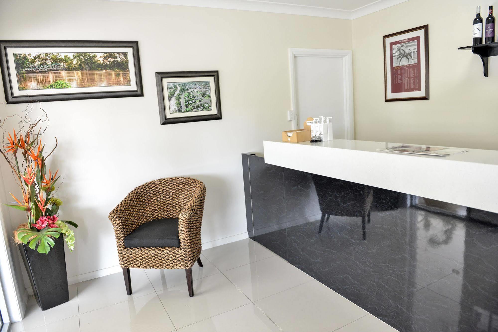 Pioneer Motel Goondiwindi Esterno foto