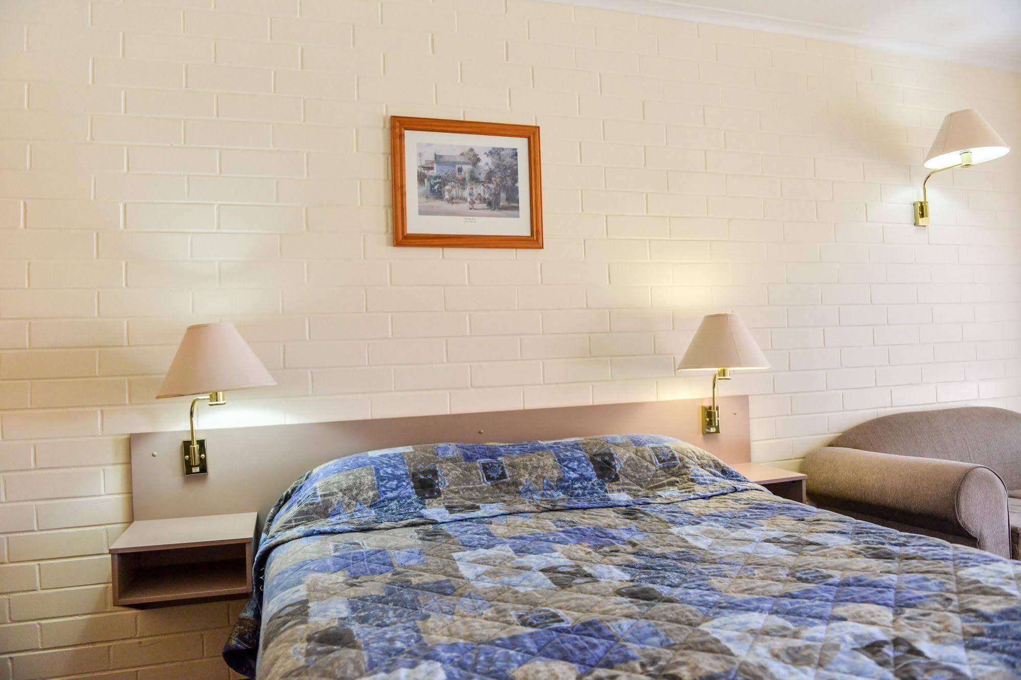 Pioneer Motel Goondiwindi Esterno foto